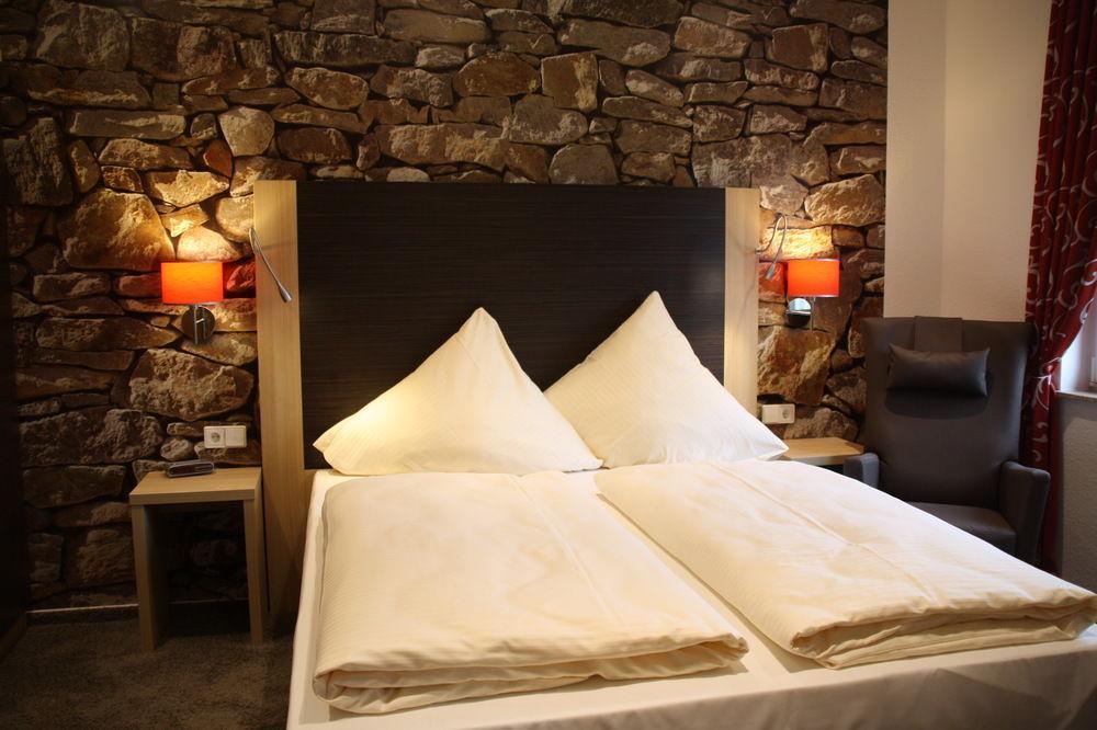 Hotel Beim Schupi קרלסרוהה מראה חיצוני תמונה